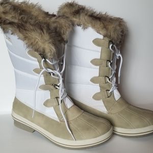 Rugged Outback Snow boots